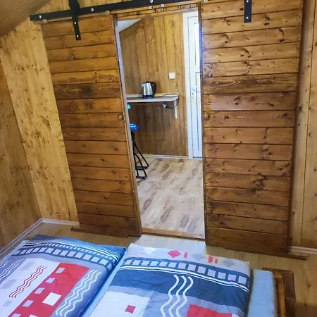 Pronajem Klimatizovanych Chaticek Stit * Chlumec nad Cidlinou