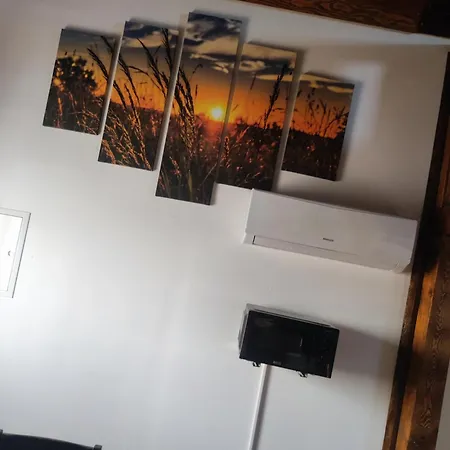 V Klimatizovaných Chatičkách štít *