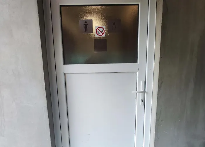 V Klimatizovanych Chatickach Stit